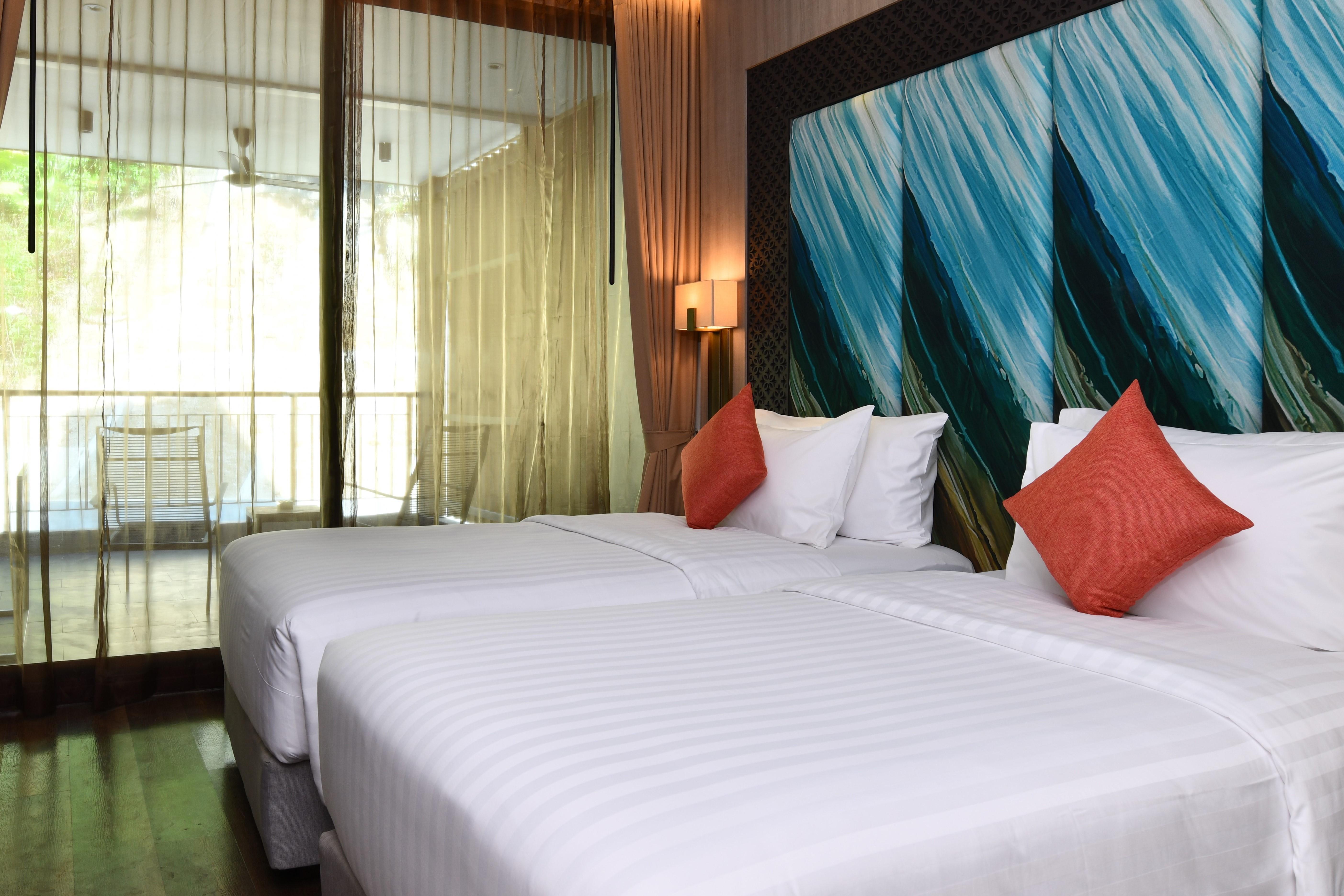 SKYVIEW Resort Phuket Patong Beach - SHA Extra Plus Exterior foto Deluxe Room