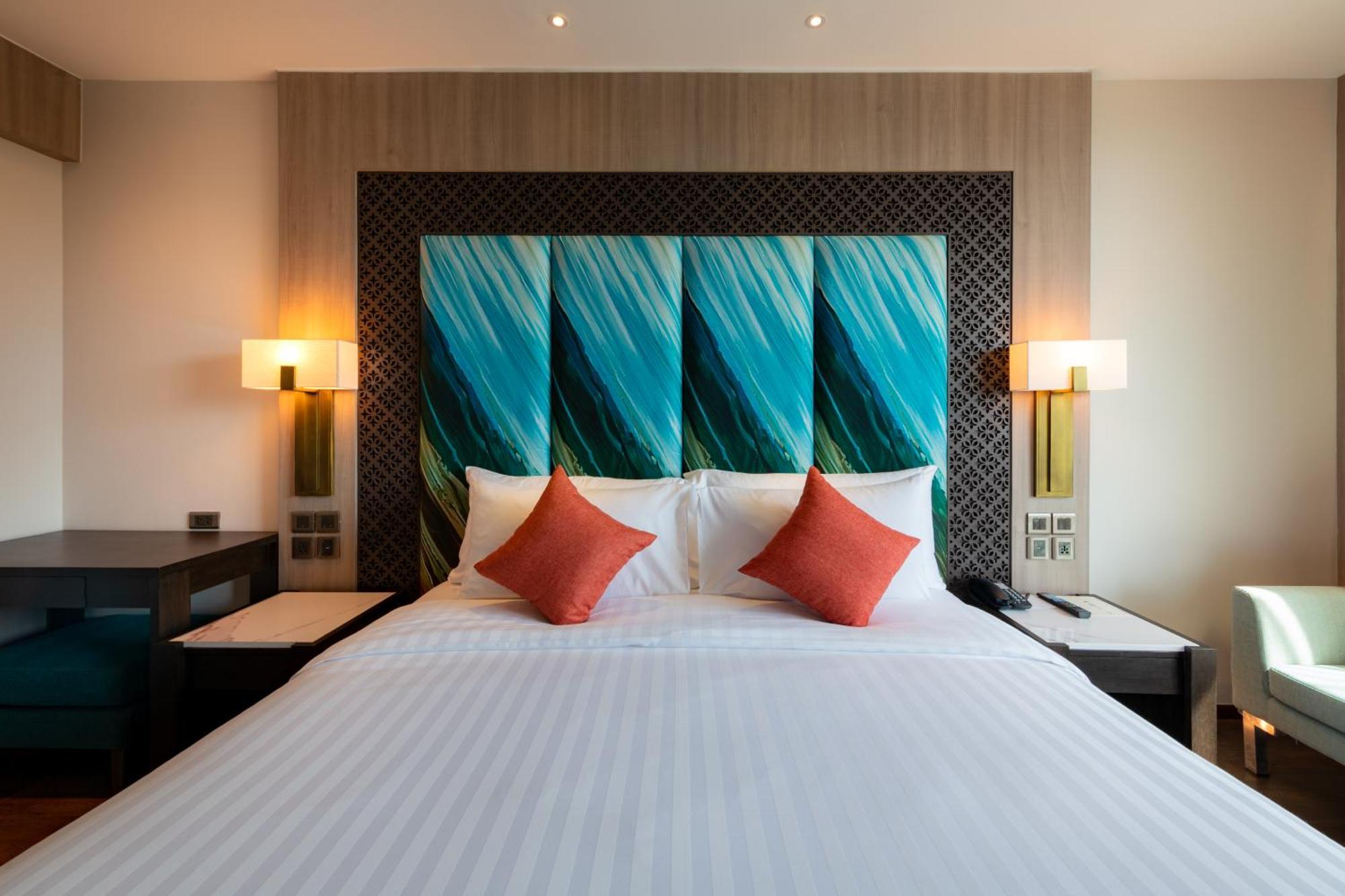 SKYVIEW Resort Phuket Patong Beach - SHA Extra Plus Exterior foto Deluxe Room